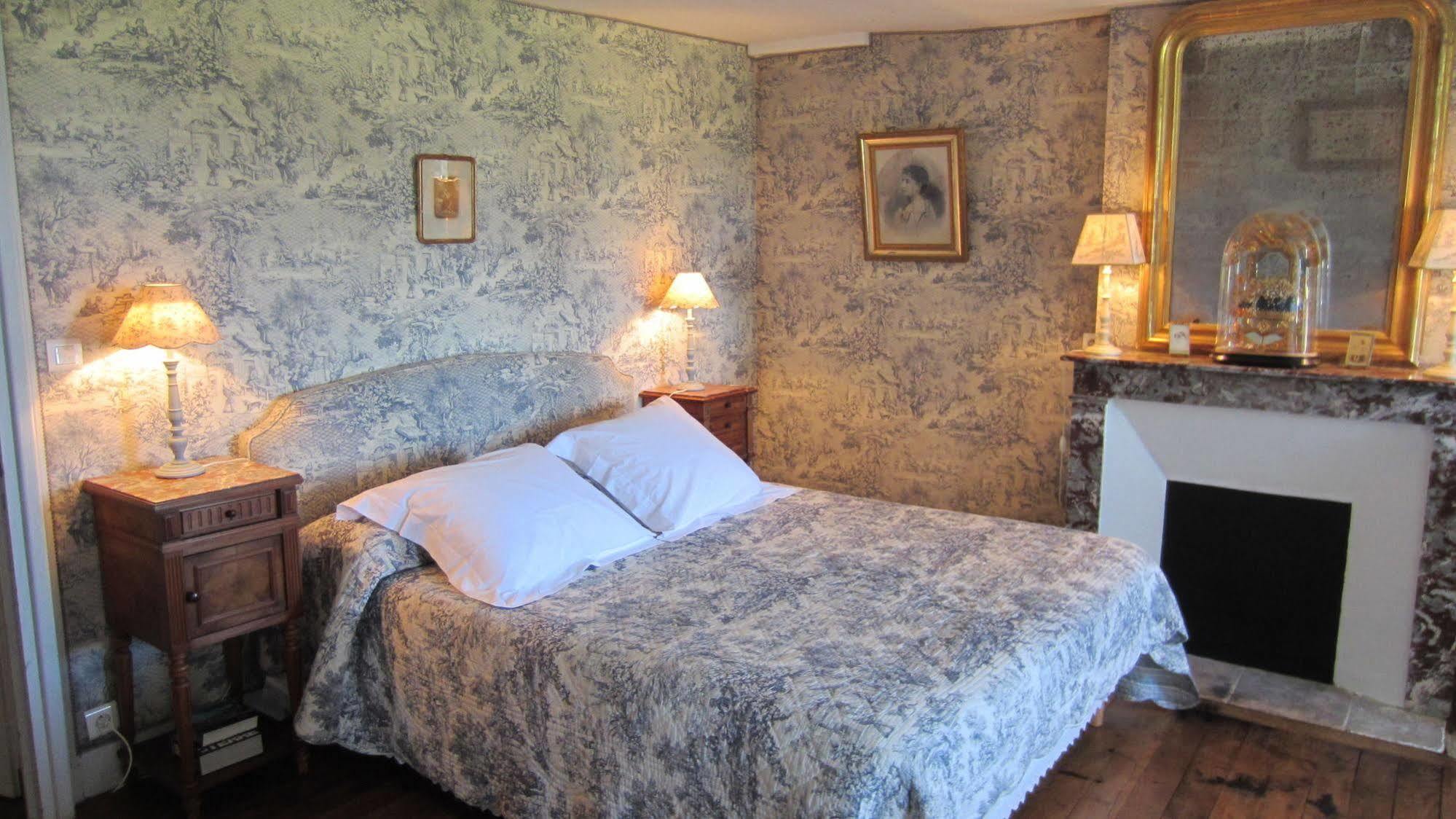 Chateau De Bouceel Bed & Breakfast Vergoncey Luaran gambar